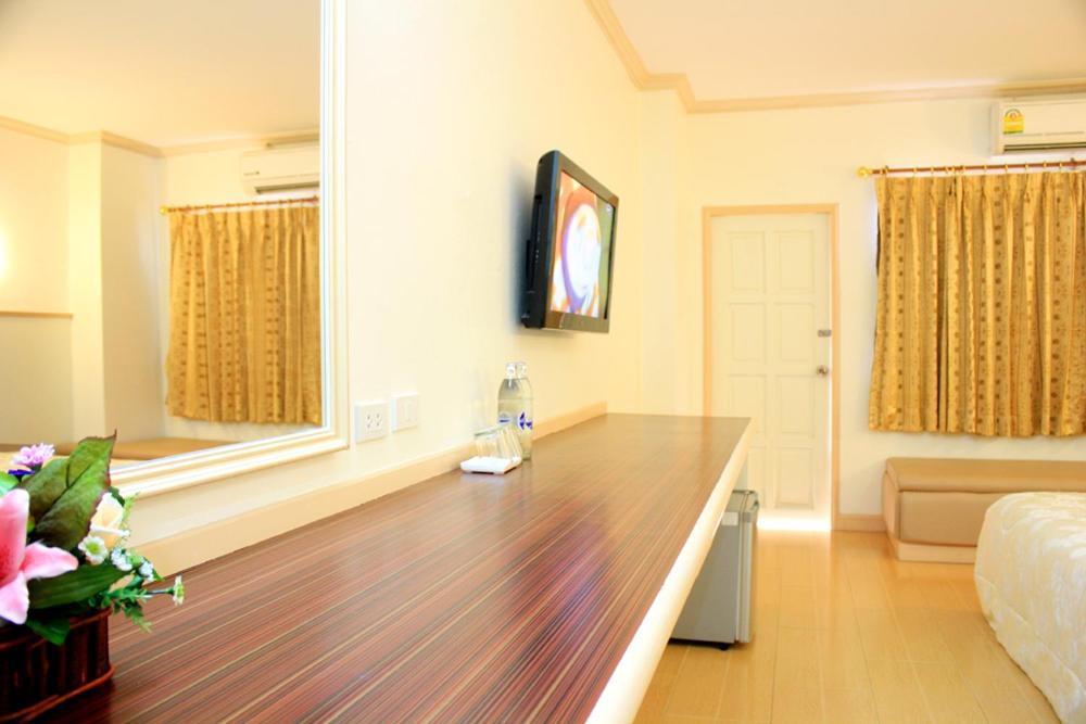P.A. Ville Hotel Nakhon Sawan Ngoại thất bức ảnh