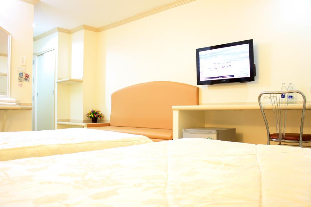 P.A. Ville Hotel Nakhon Sawan Ngoại thất bức ảnh