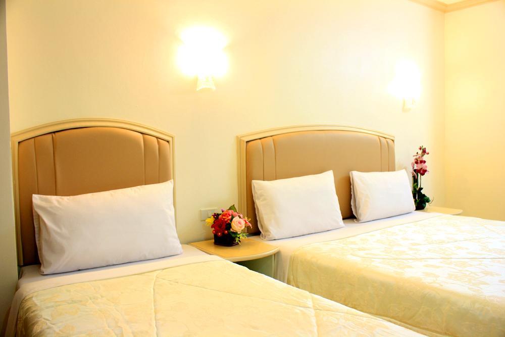 P.A. Ville Hotel Nakhon Sawan Ngoại thất bức ảnh